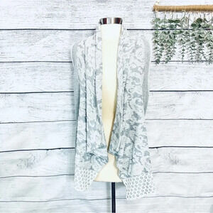 3/$22🩶 Saturday Sunday Gray White Floral Terry Vest Sleeveless Sweater Drape L